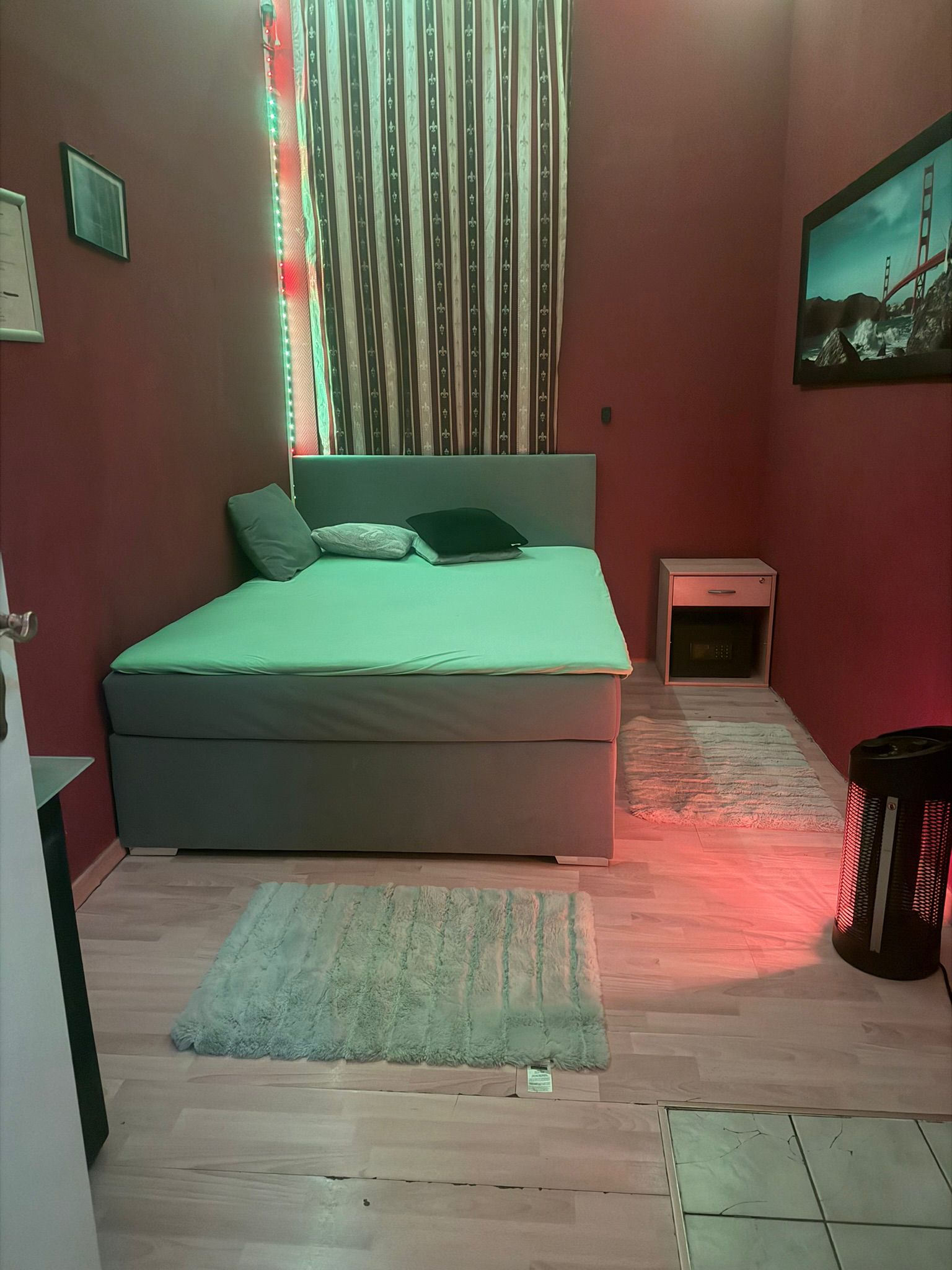Laufhaus Berlin Neukölln Zimmer 8